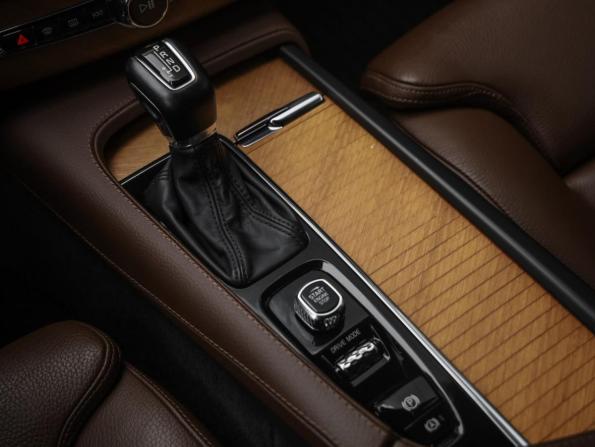 Volvo XC90 II Рестайлинг 1 с пробегом 2020 года, цена 4 899 000 рублей, 60607 км, внедорожник, Автокод Объявления