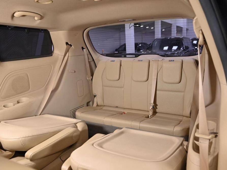 Kia Carnival III Москва  - изображение 20