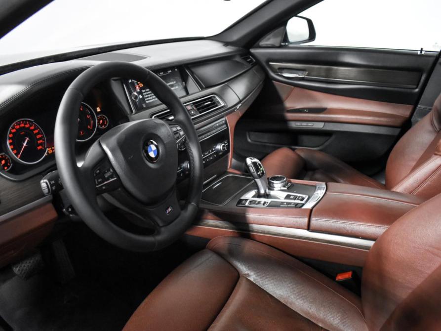 BMW 7 серии V (F01/F02/F04) Рестайлинг Санкт-Петербург  - изображение 9