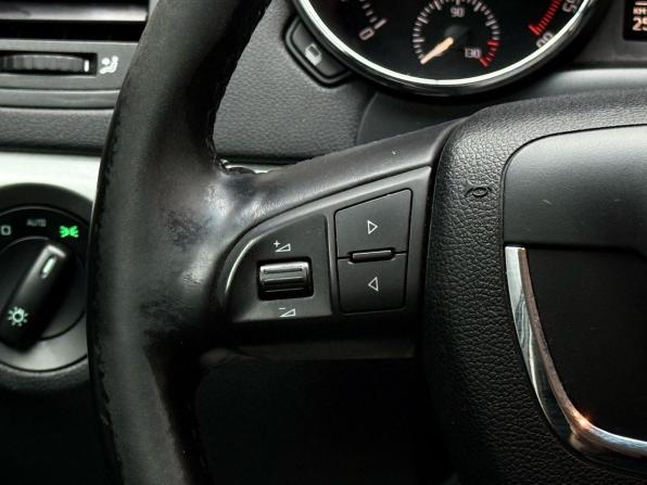 Skoda Yeti I с пробегом 2010 года, цена 899 000 рублей, 257799 км, внедорожник, Автокод Объявления