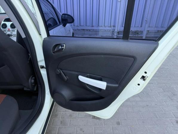 Opel Corsa D Рестайлинг II с пробегом 2012 года, цена 689 000 рублей, 94500 км, хэтчбек, Автокод Объявления
