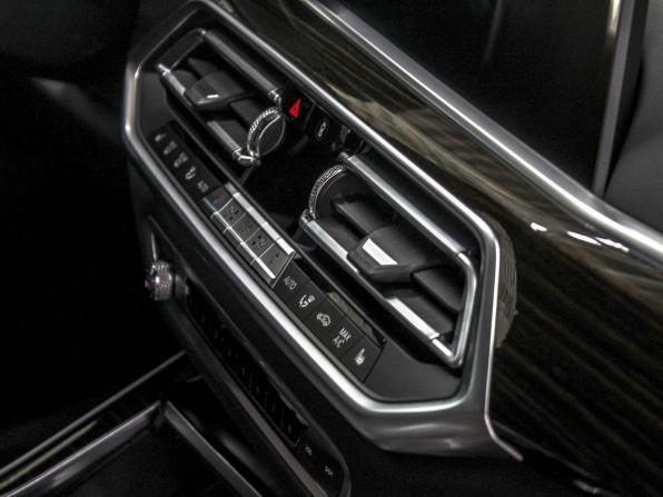 BMW X5 IV (G05/G18) с пробегом 2018 года, цена 6 399 900 рублей, 153000 км, внедорожник, Автокод Объявления