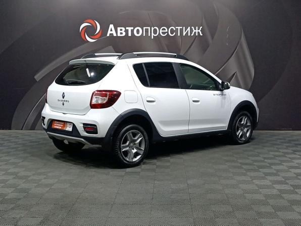 Renault Sandero II Рестайлинг с пробегом 2021 года, цена 949 000 рублей, 146130 км, хэтчбек, Автокод Объявления