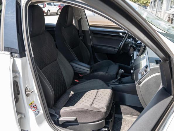 Skoda Rapid II с пробегом 2020 года, цена 1 780 000 рублей, 93568 км, лифтбек, Автокод Объявления