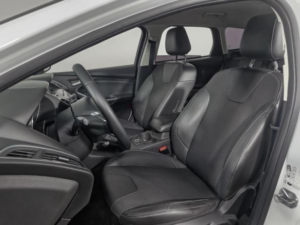 Ford Focus III с пробегом 2014 года, цена 664 000 рублей, 237086 км, универсал, Автокод Объявления
