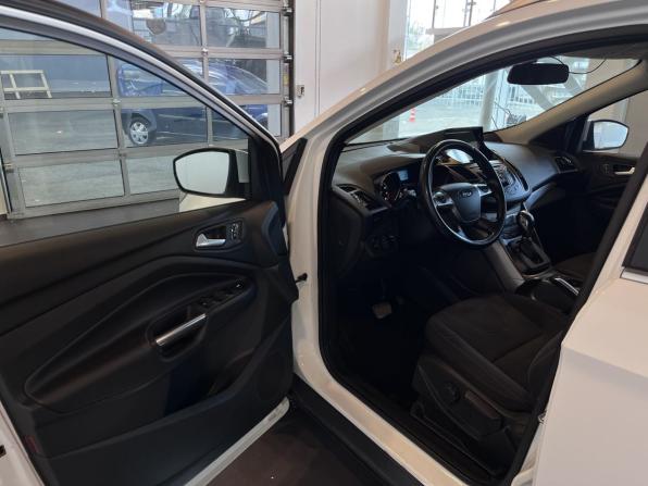 Ford Kuga II с пробегом 2014 года, цена 1 300 000 рублей, 173313 км, внедорожник, Автокод Объявления