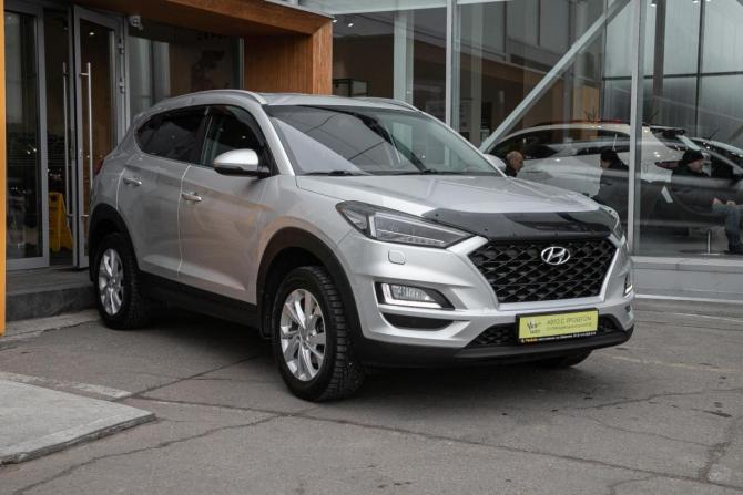 Hyundai Tucson III Рестайлинг с пробегом 2018 года, цена 1 595 000 рублей, 230000 км, внедорожник, Автокод Объявления