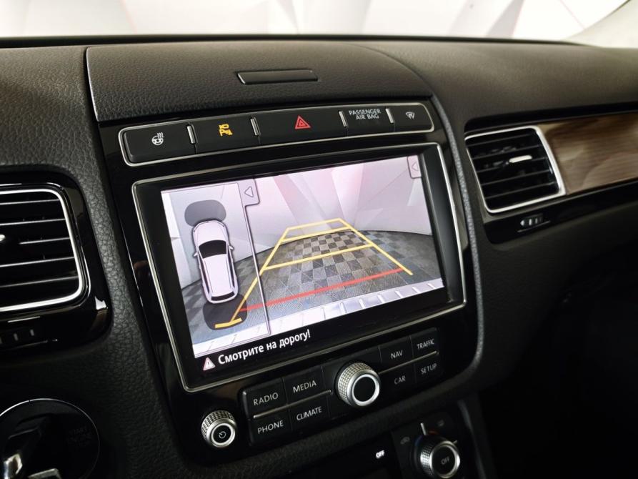 Volkswagen Touareg II Рестайлинг Москва  - изображение 22