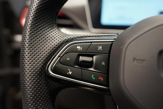 Geely Coolray I Рестайлинг с пробегом 2023 года, цена 2 199 000 рублей, 48800 км, внедорожник, Автокод Объявления