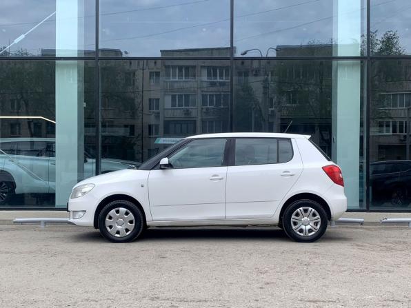 Skoda Fabia II Рестайлинг с пробегом 2013 года, цена 680 000 рублей, 214520 км, хэтчбек, Автокод Объявления