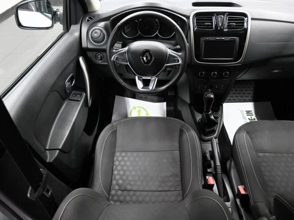 Renault Logan II Рестайлинг с пробегом 2018 года, цена 895 000 рублей, 130494 км, седан, Автокод Объявления