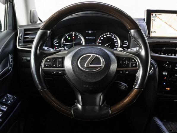 Lexus LX III Рестайлинг 2 с пробегом 2017 года, цена 6 880 000 рублей, 206146 км, внедорожник, Автокод Объявления