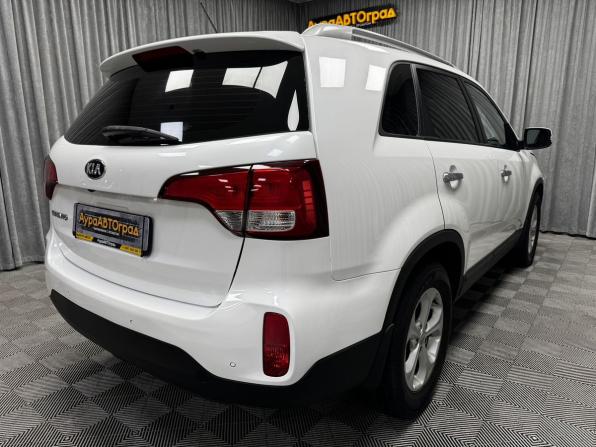 Kia Sorento II Рестайлинг с пробегом 2014 года, цена 1 599 000 рублей, 243094 км, внедорожник, Автокод Объявления