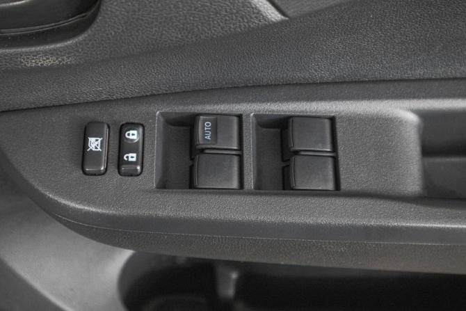Toyota Ractis II с пробегом 2014 года, цена 939 000 рублей, 121600 км, хэтчбек, Автокод Объявления