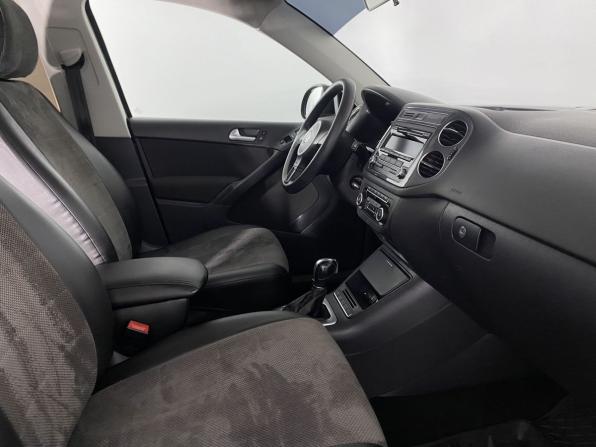 Volkswagen Tiguan I Рестайлинг с пробегом 2012 года, цена 1 050 000 рублей, 222456 км, внедорожник, Автокод Объявления