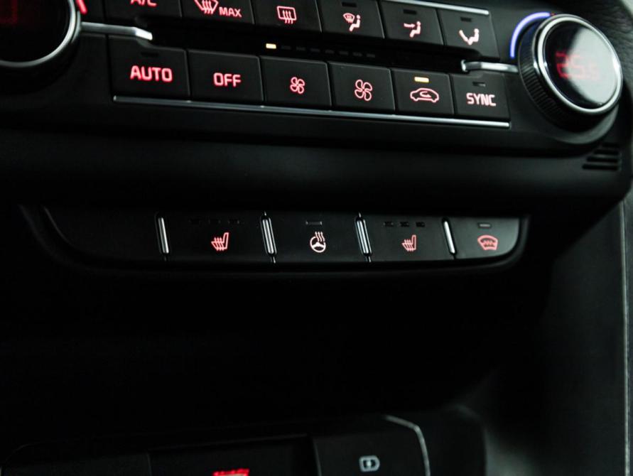 Kia Ceed III Санкт-Петербург  - изображение 17