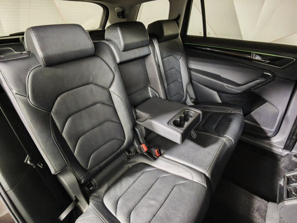 Skoda Kodiaq I с пробегом 2018 года, цена 2 095 000 рублей, 240626 км, внедорожник, Автокод Объявления