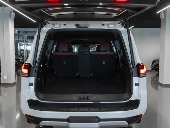 Toyota Land Cruiser 300 Series с пробегом 2024 года, цена 14 000 000 рублей, 24 км, внедорожник, Автокод Объявления