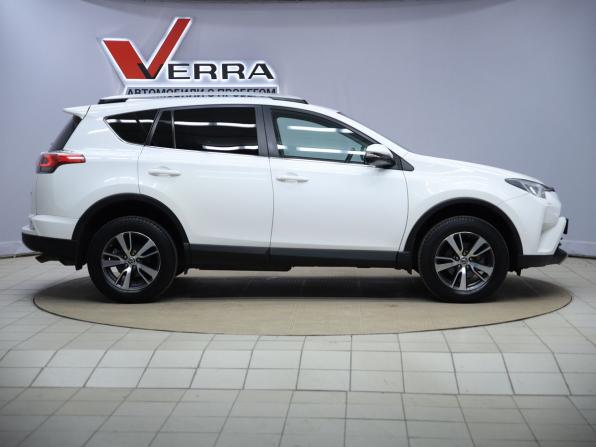 Toyota RAV4 IV (XA40) Рестайлинг с пробегом 2016 года, цена 2 330 000 рублей, 106969 км, внедорожник, Автокод Объявления