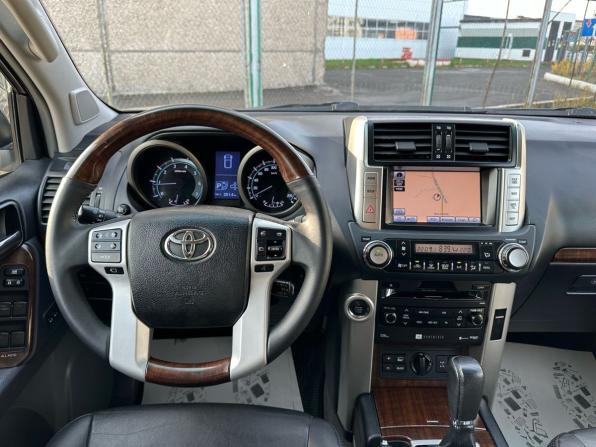 Toyota Land Cruiser Prado 150 Series с пробегом 2012 года, цена 2 950 000 рублей, 249200 км, внедорожник, Автокод Объявления