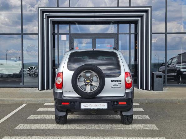 Chevrolet Niva I Рестайлинг с пробегом 2018 года, цена 786 000 рублей, 91800 км, внедорожник, Автокод Объявления