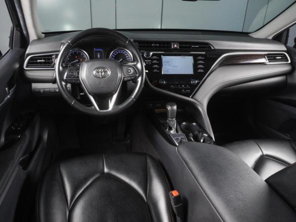 Toyota Camry VIII (XV70) с пробегом 2018 года, цена 2 569 000 рублей, 194732 км, седан, Автокод Объявления