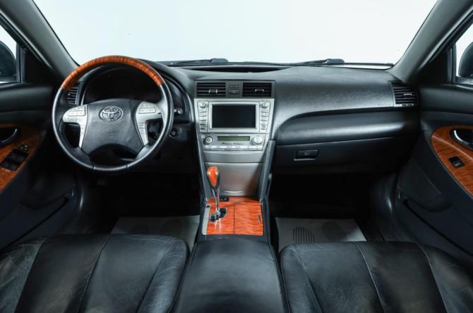 Toyota Camry VI (XV40) Рестайлинг с пробегом 2011 года, цена 1 099 000 рублей, 222000 км, седан, Автокод Объявления