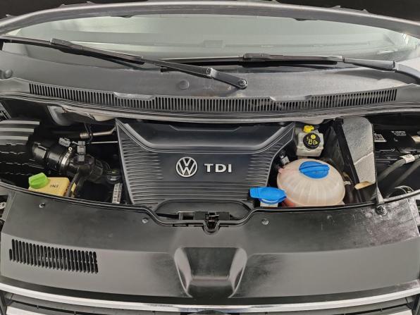 Volkswagen Multivan T6 с пробегом 2018 года, цена 3 949 000 рублей, 196086 км, минивэн, Автокод Объявления