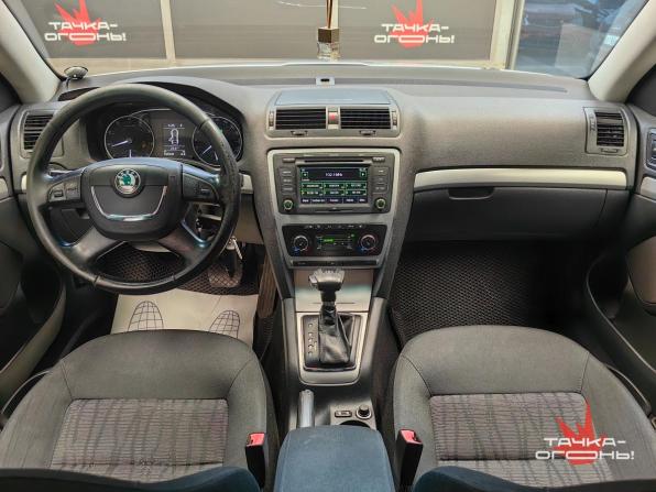 Skoda Octavia II (A5) Рестайлинг с пробегом 2010 года, цена 777 000 рублей, 165000 км, лифтбек, Автокод Объявления