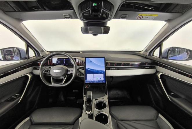 Geely Atlas II с пробегом 2024 года, цена 3 115 000 рублей, 22684 км, внедорожник, Автокод Объявления