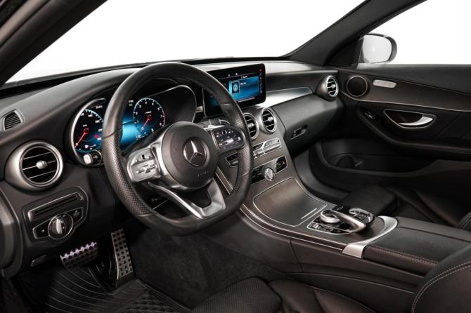 Mercedes-Benz C-Класс IV (W205) Рестайлинг с пробегом 2019 года, цена 3 200 000 рублей, 82900 км, седан, Автокод Объявления