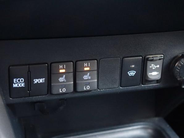Toyota RAV4 IV (XA40) Рестайлинг с пробегом 2018 года, цена 2 180 000 рублей, 185681 км, внедорожник, Автокод Объявления