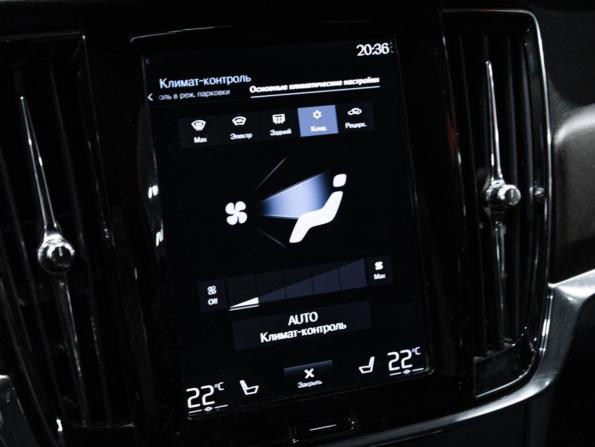 Volvo V90 Cross Country I с пробегом 2018 года, цена 3 129 700 рублей, 124834 км, универсал, Автокод Объявления