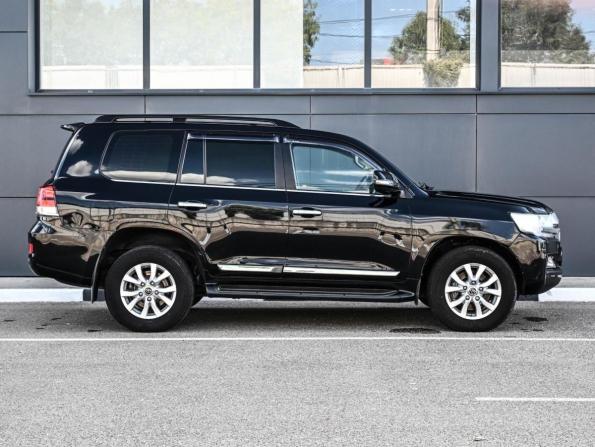 Toyota Land Cruiser 200 Series Рестайлинг 2 с пробегом 2015 года, цена 4 984 000 рублей, 190697 км, внедорожник, Автокод Объявления