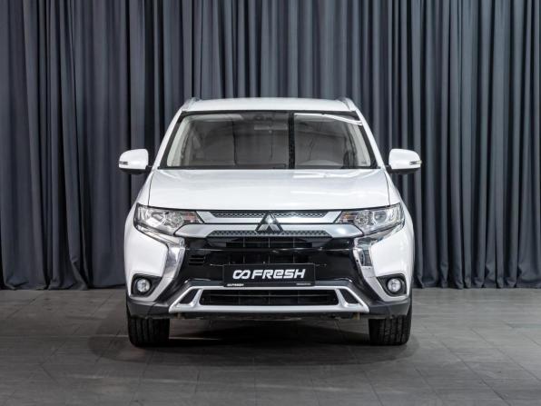 Mitsubishi Outlander III Рестайлинг 2 с пробегом 2018 года, цена 1 799 000 рублей, 164812 км, внедорожник, Автокод Объявления