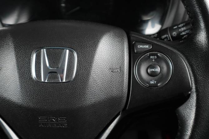 Honda Vezel I с пробегом 2014 года, цена 1 499 000 рублей, 117759 км, внедорожник, Автокод Объявления