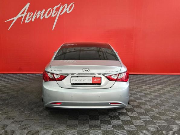 Hyundai Sonata VI (YF) с пробегом 2011 года, цена 595 000 рублей, 408246 км, седан, Автокод Объявления