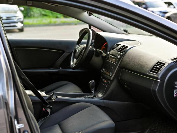 Toyota Avensis III с пробегом 2010 года, цена 760 000 рублей, 379085 км, универсал, Автокод Объявления