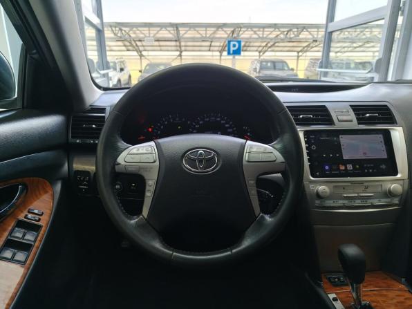 Toyota Camry VI (XV40) Рестайлинг с пробегом 2010 года, цена 1 270 000 рублей, 240000 км, седан, Автокод Объявления