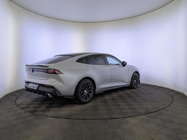 Changan UNI-V I с пробегом 2023 года, цена 2 020 000 рублей, 86774 км, лифтбек, Автокод Объявления