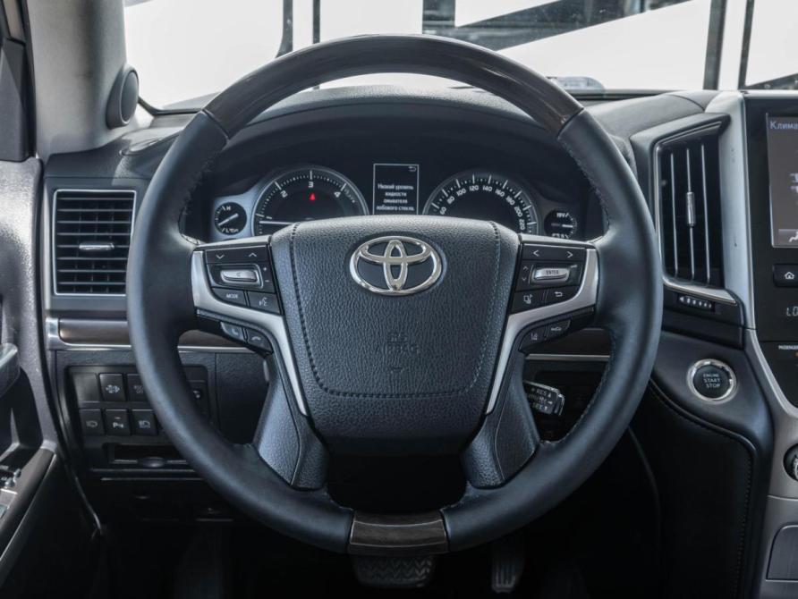 Toyota Land Cruiser 200 Series Рестайлинг 2 Ставрополь  - изображение 13