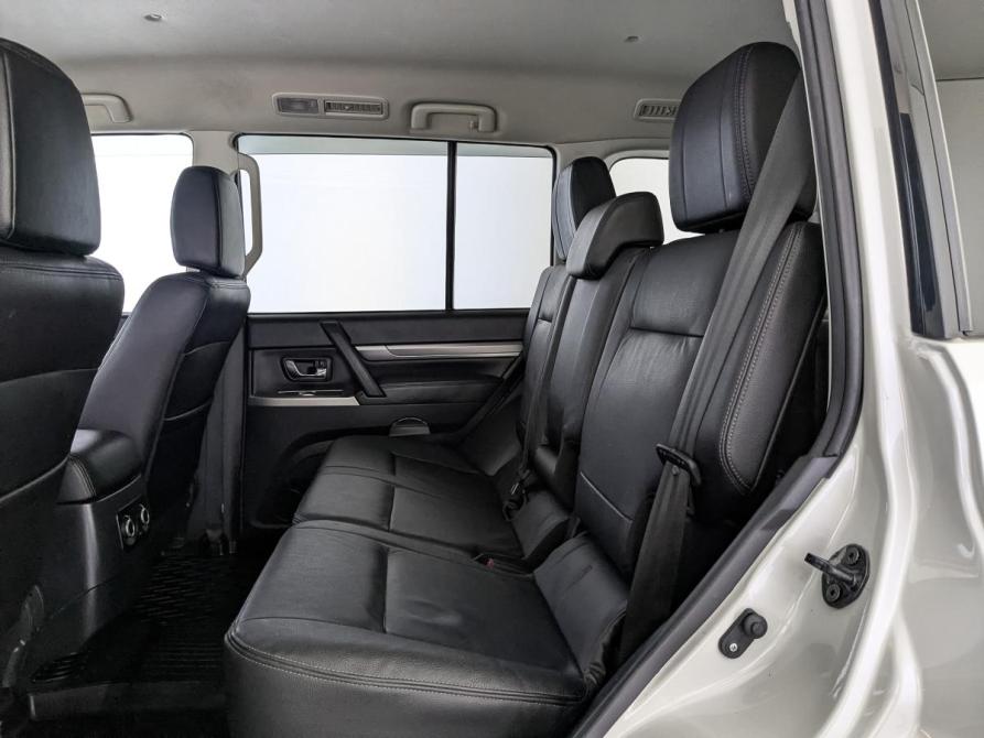 Mitsubishi Pajero IV Рестайлинг 2 Москва  - изображение 18