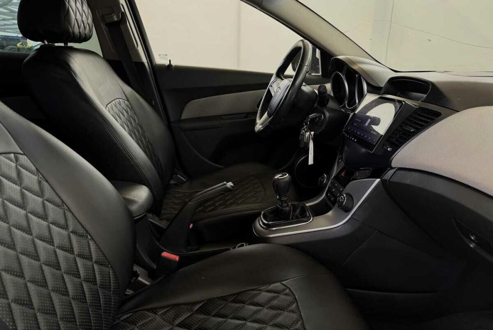 Chevrolet Cruze I Москва  - изображение 12