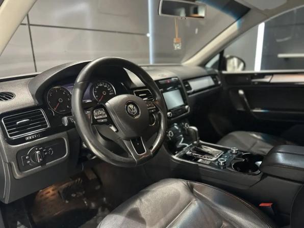 Volkswagen Touareg II с пробегом 2011 года, цена 1 795 000 рублей, 189305 км, внедорожник, Автокод Объявления