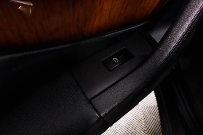 Infiniti FX II (S51) Рестайлинг с пробегом 2012 года, цена 1 799 000 рублей, 216600 км, внедорожник, Автокод Объявления