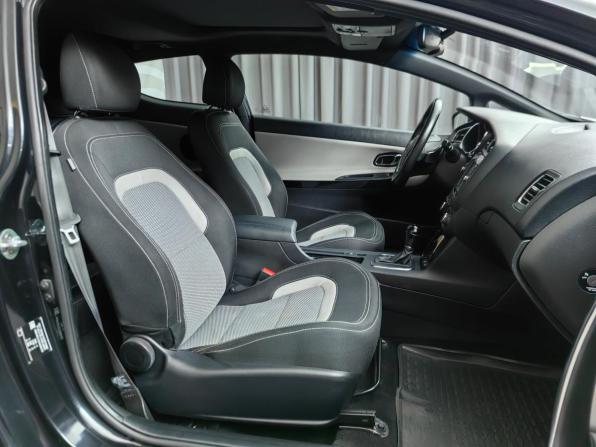 Kia Ceed II Рестайлинг с пробегом 2016 года, цена 999 000 рублей, 157850 км, хэтчбек, Автокод Объявления