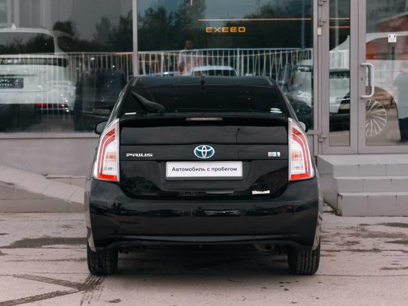 Toyota Prius III Рестайлинг (XW30) с пробегом 2013 года, цена 990 000 рублей, 224539 км, лифтбек, Автокод Объявления