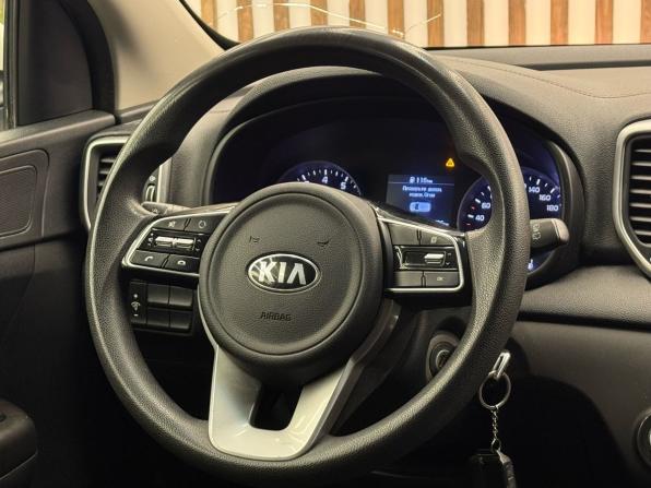 Kia Sportage IV Рестайлинг с пробегом 2019 года, цена 1 650 000 рублей, 196305 км, внедорожник, Автокод Объявления