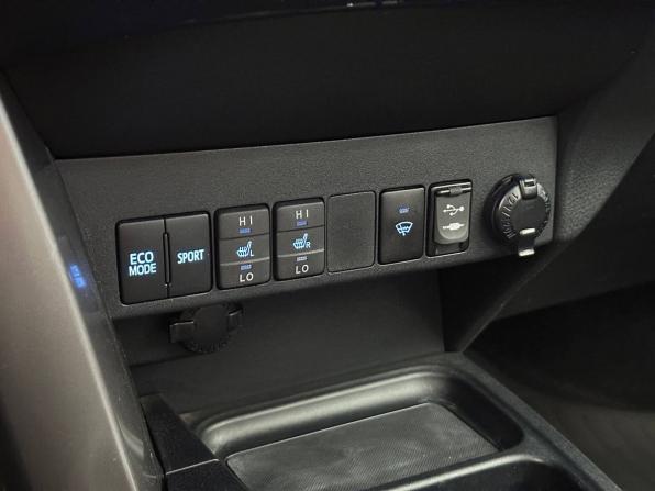 Toyota RAV4 IV (XA40) Рестайлинг с пробегом 2016 года, цена 2 235 000 рублей, 126759 км, внедорожник, Автокод Объявления