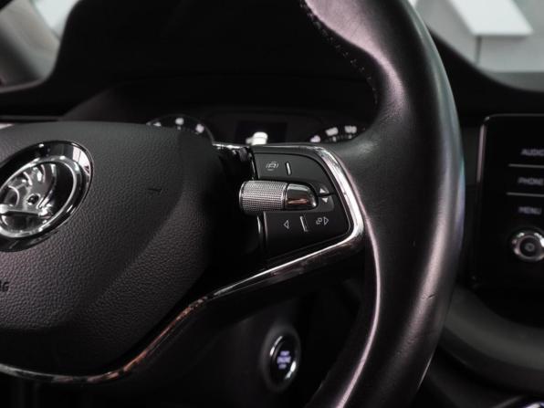 Skoda Octavia IV (A8) с пробегом 2020 года, цена 1 999 000 рублей, 152419 км, лифтбек, Автокод Объявления